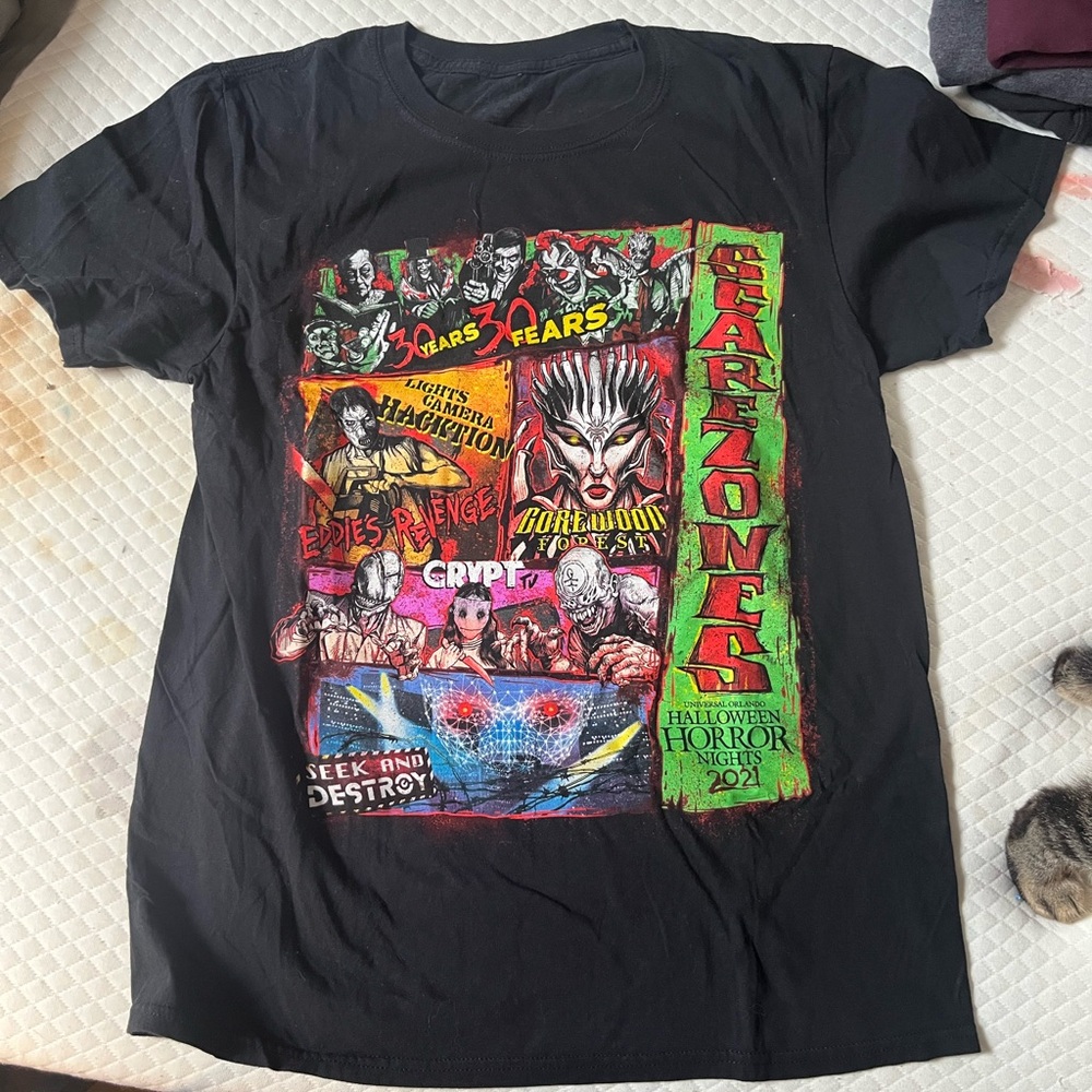 Hot Topic Black Graphic Tee